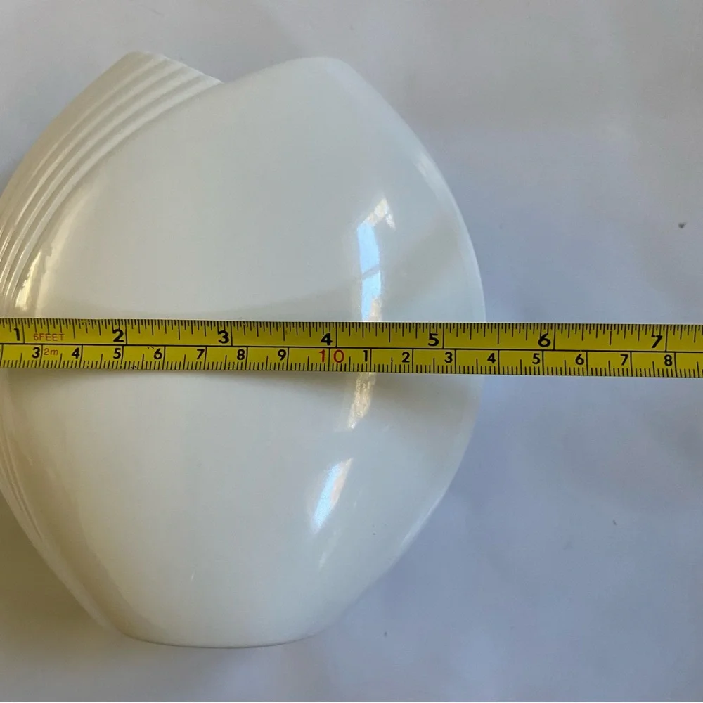 Art Deco Vase Christopher Stuart Tempest Bone China Y1510 White 6.5” Vintage EUC